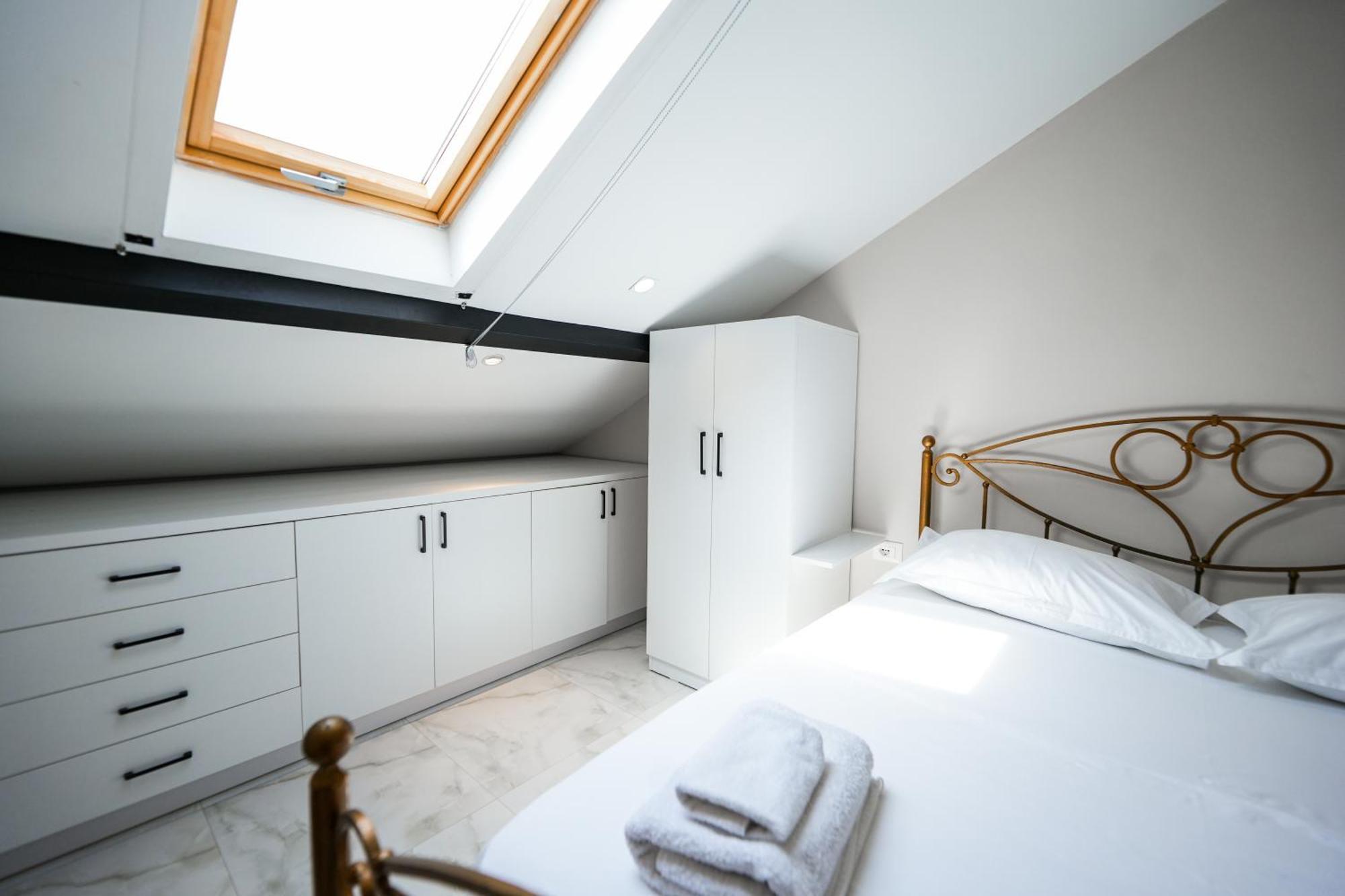 City Center Hideout - Studio Apartment تيرانا المظهر الخارجي الصورة
