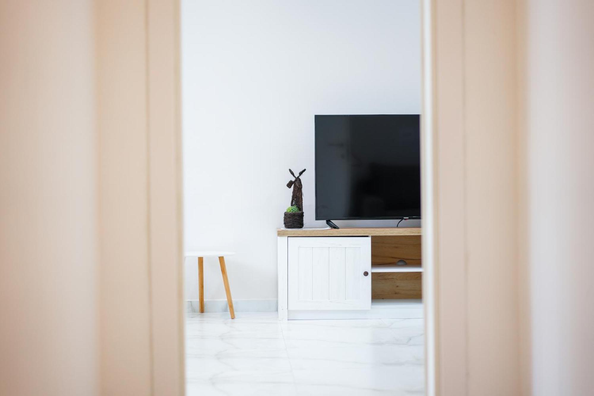 City Center Hideout - Studio Apartment تيرانا المظهر الخارجي الصورة